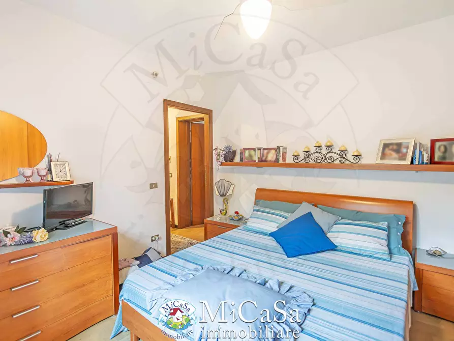 Immagine 14 di Casa semindipendente in vendita  a Vecchiano