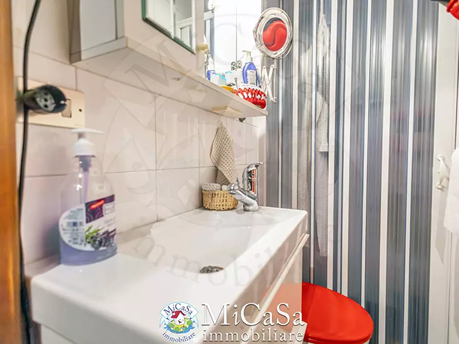 Immagine 9 di Casa semindipendente in vendita  a Vecchiano