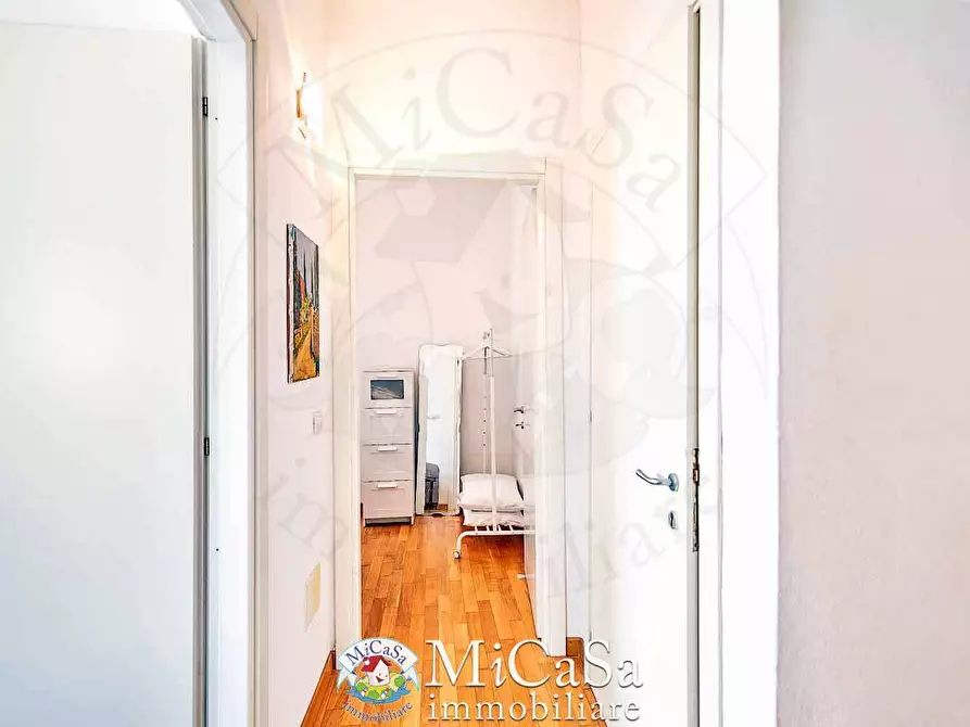 Immagine 15 di Villa in vendita  a Pisa