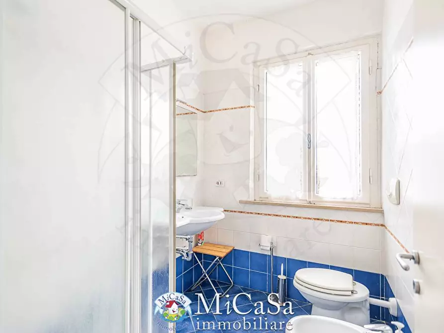 Immagine 18 di Villa in vendita  a Pisa