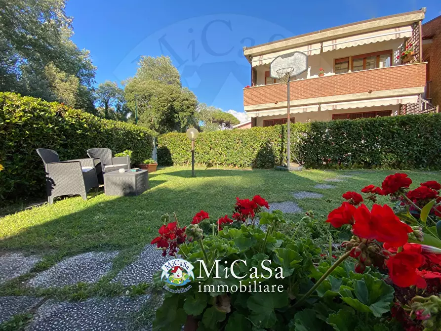 Immagine 4 di Casa bifamiliare in vendita  a Pisa