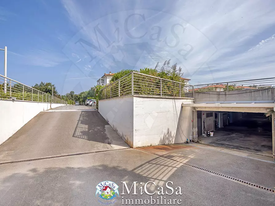 Immagine 20 di Appartamento in vendita  a Pisa