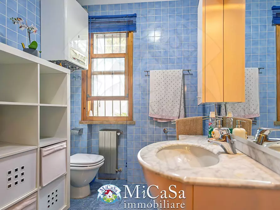 Immagine 12 di Appartamento in vendita  a Pisa