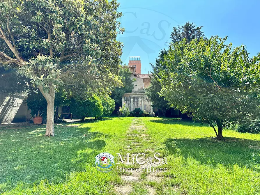 Immagine 36 di Appartamento in affitto  a Pisa