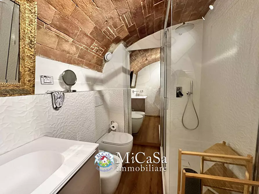 Immagine 24 di Appartamento in affitto  a Pisa