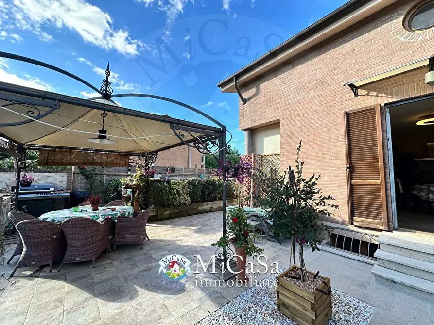 Immagine 5 di Villetta a schiera in vendita  a Pisa