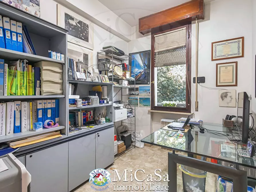 Immagine 15 di Appartamento in vendita  a Pisa