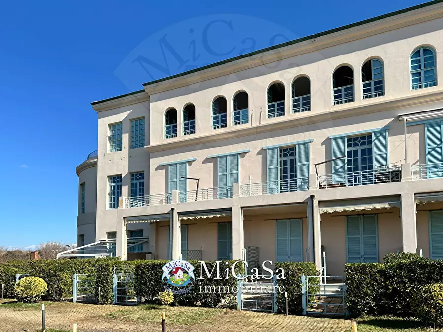 Immagine 25 di Appartamento in vendita  a Pisa