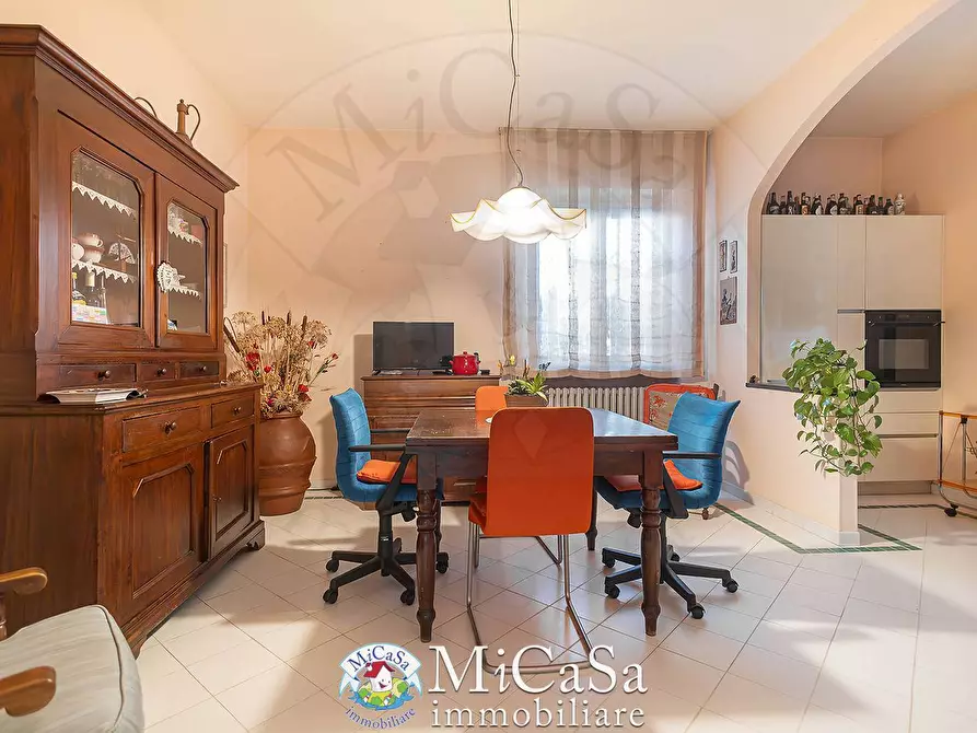 Immagine 14 di Villa in vendita  a Pisa