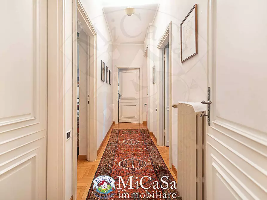 Immagine 21 di Villa in vendita  a Pisa