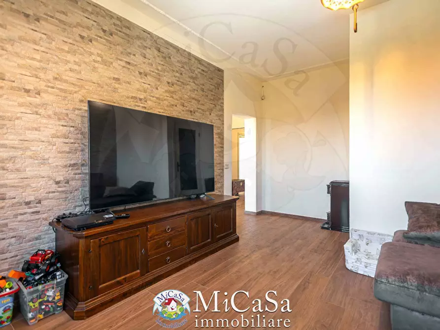 Immagine 13 di Villa in vendita  a Cascina