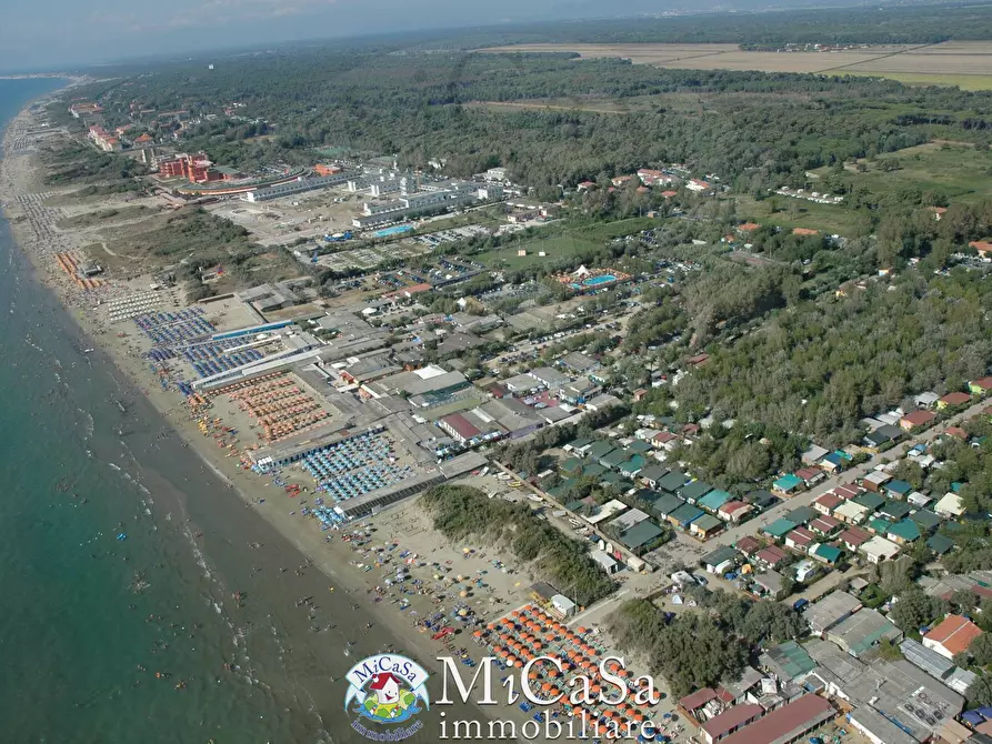 Immagine 11 di Appartamento in vendita  a Pisa