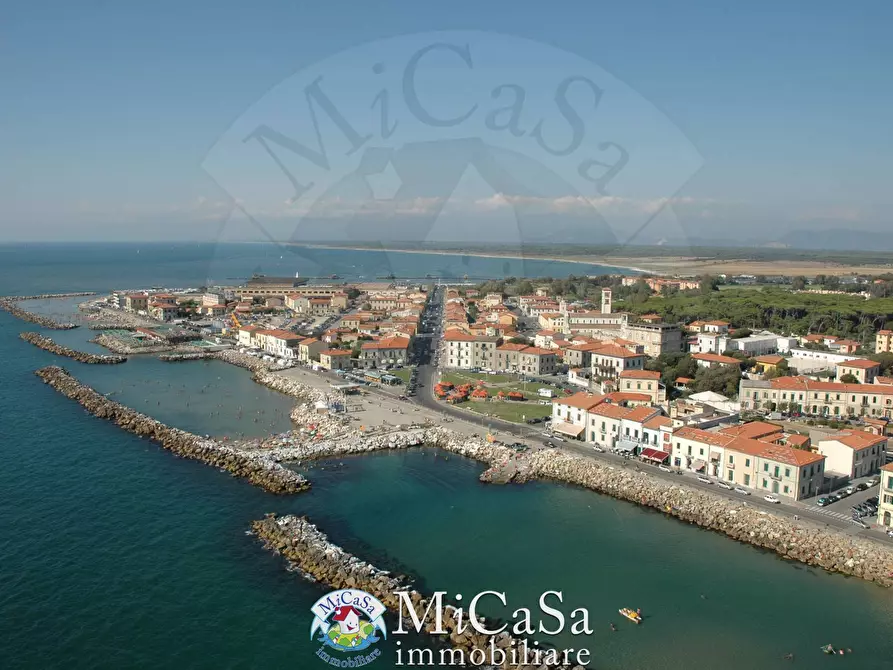 Immagine 13 di Appartamento in vendita  a Pisa