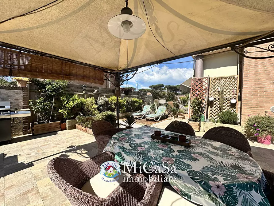 Immagine 9 di Villetta a schiera in vendita  a Pisa