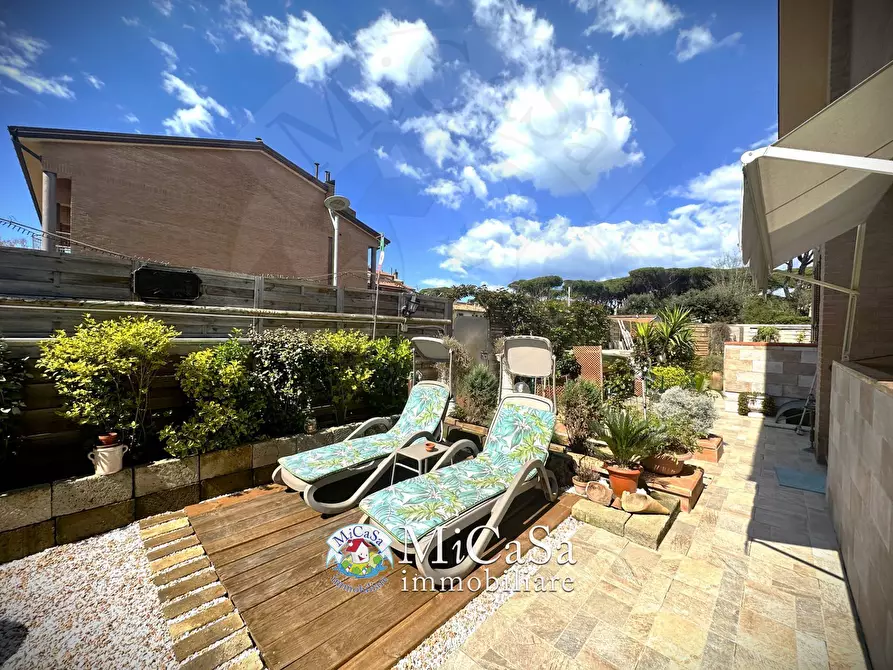 Immagine 12 di Villetta a schiera in vendita  a Pisa