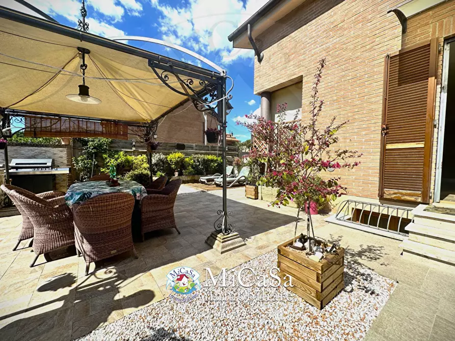 Immagine 7 di Villetta a schiera in vendita  a Pisa