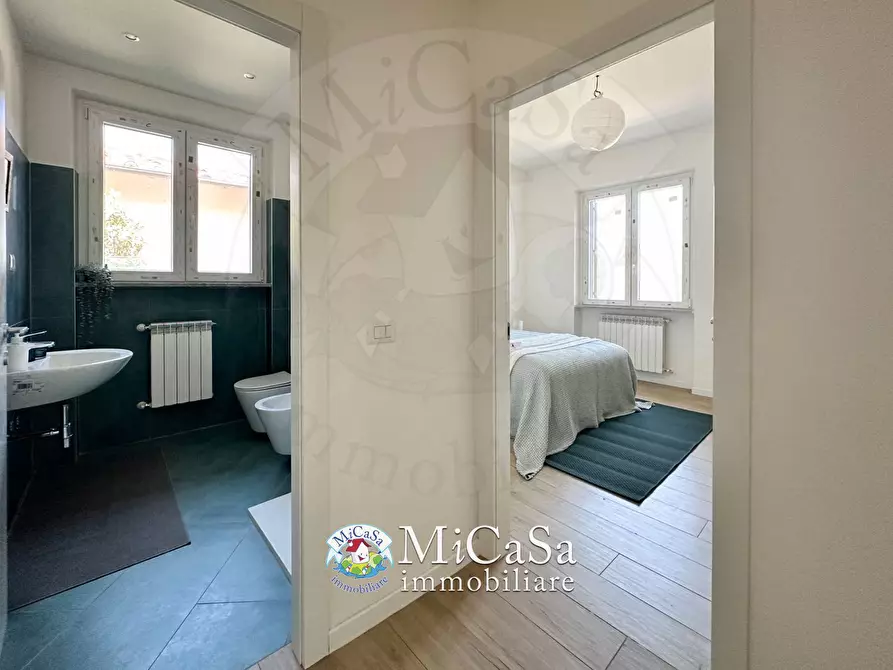 Immagine 26 di Villa in vendita  a Pisa