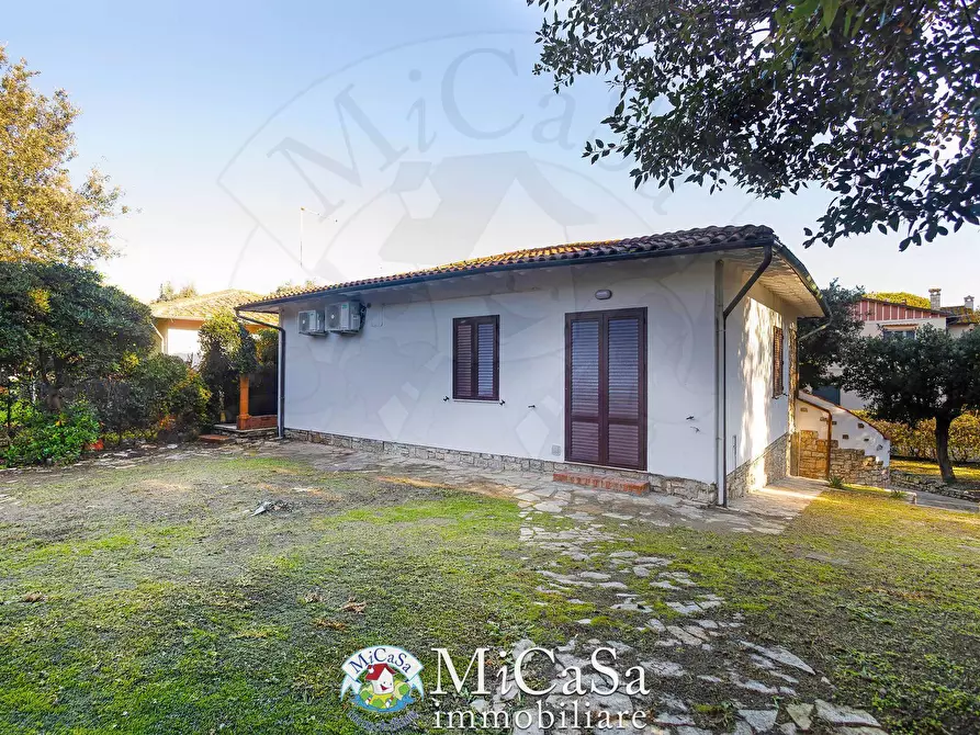 Immagine 33 di Villa in vendita  a Pisa