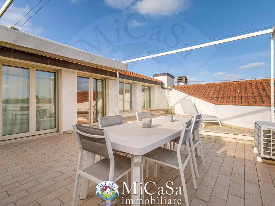 Immagine 7 di Mansarda in vendita  a Pisa