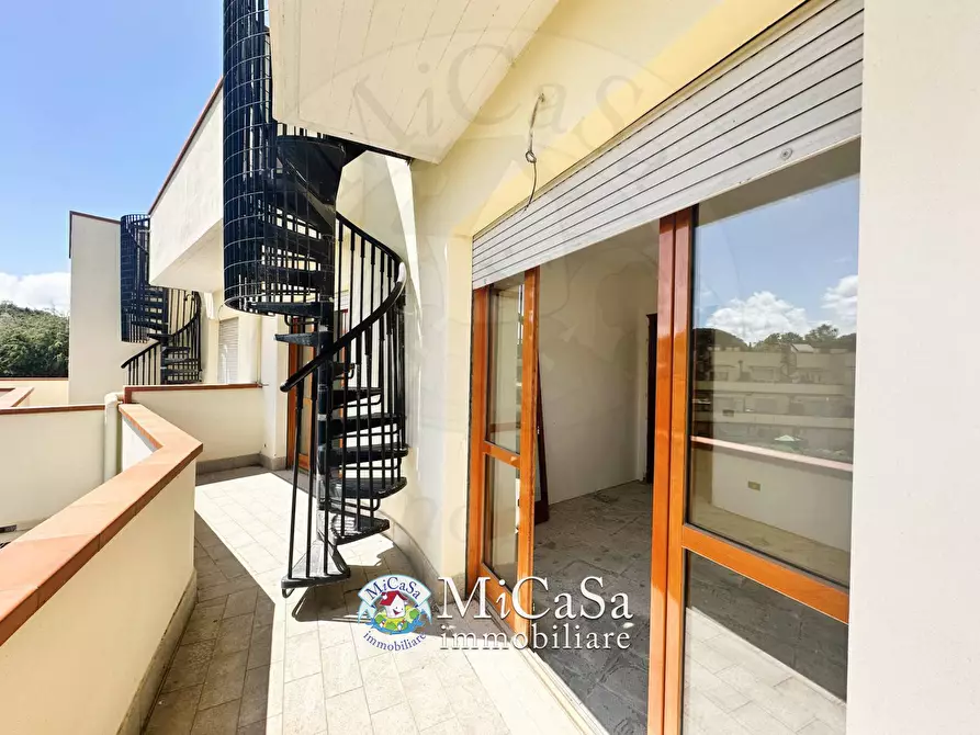 Immagine 2 di Mansarda in vendita  a Pisa