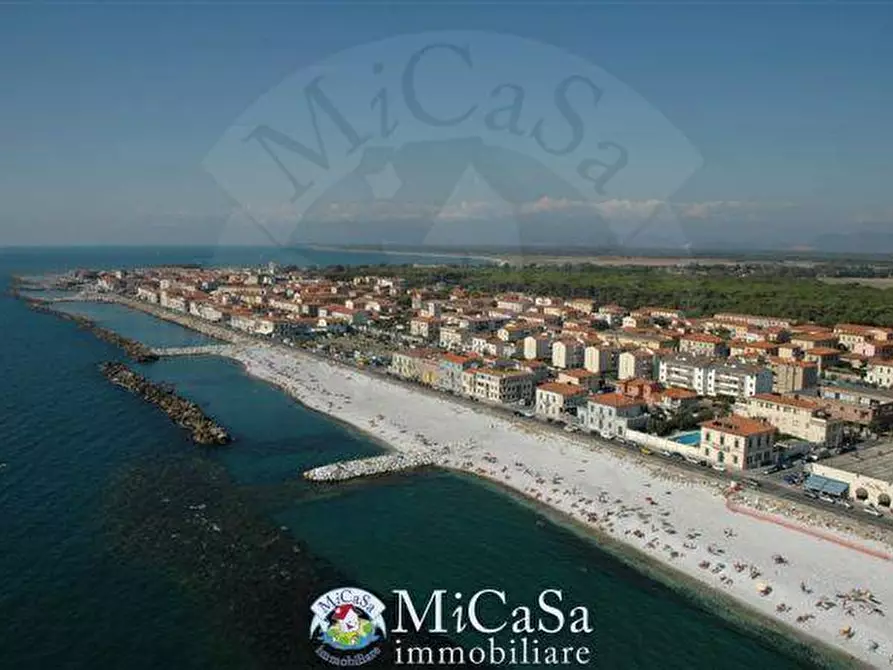 Immagine 13 di Mansarda in vendita  a Pisa