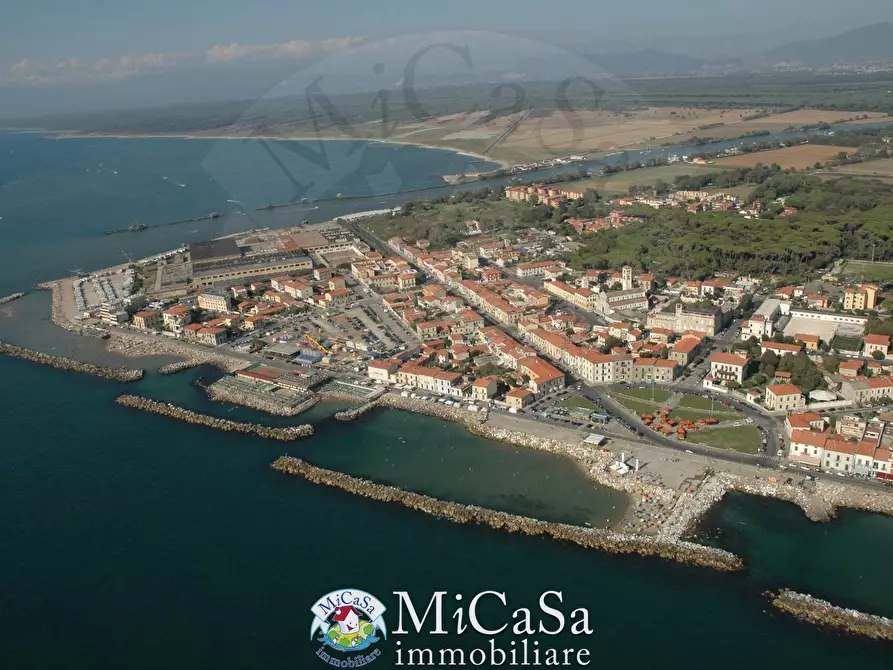 Immagine 18 di Mansarda in vendita  a Pisa