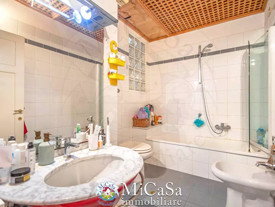 Immagine 19 di Appartamento in vendita  a Pisa