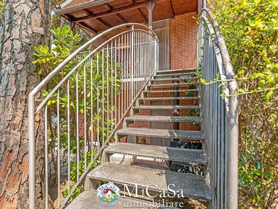 Immagine 7 di Appartamento in vendita  a Pisa