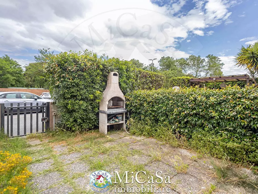 Immagine 24 di Villetta a schiera in vendita  a Pisa