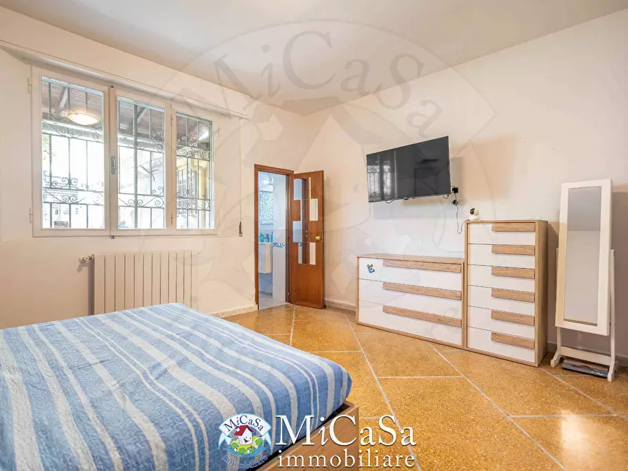 Immagine 11 di Casa bifamiliare in vendita  a Pisa