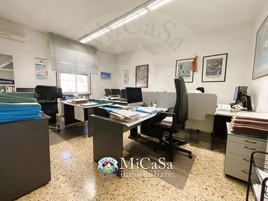 Immagine 9 di Appartamento in vendita  a Pisa