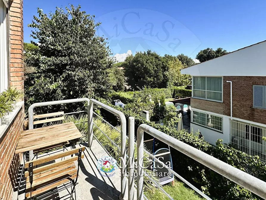 Immagine 12 di Casa bifamiliare in affitto  a Pisa