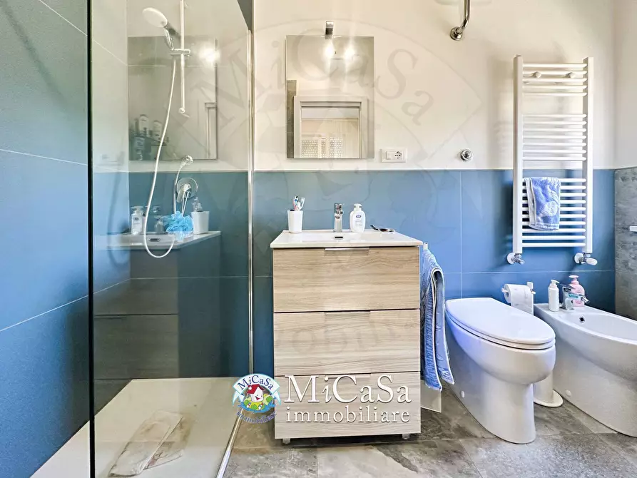 Immagine 20 di Casa bifamiliare in affitto  a Pisa