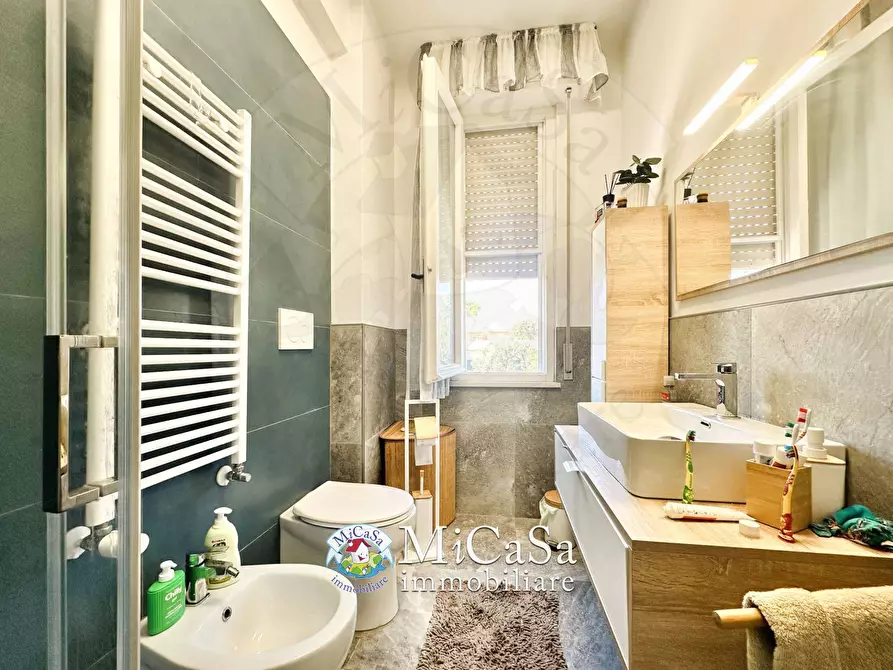 Immagine 25 di Casa bifamiliare in affitto  a Pisa