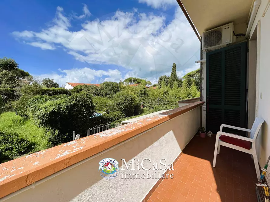 Immagine 11 di Appartamento in vendita  a Pisa