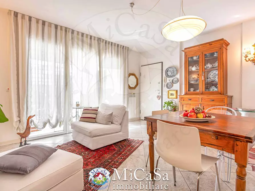 Immagine 1 di Appartamento in vendita  a Pisa