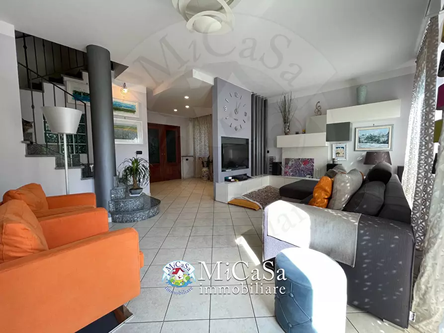 Immagine 13 di Casa semindipendente in vendita  a Calci