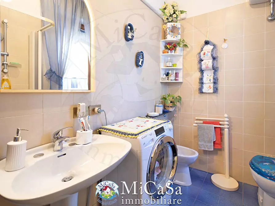 Immagine 22 di Appartamento in vendita  a Pisa