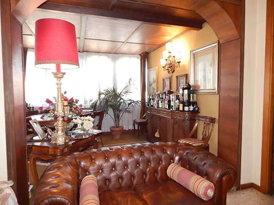 Immagine 6 di Mansarda in vendita  a Pisa