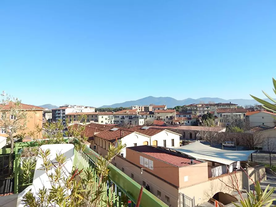 Immagine 19 di Mansarda in vendita  a Pisa