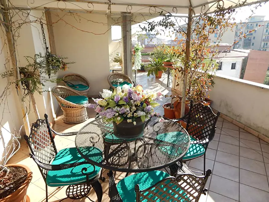 Immagine 4 di Mansarda in vendita  a Pisa