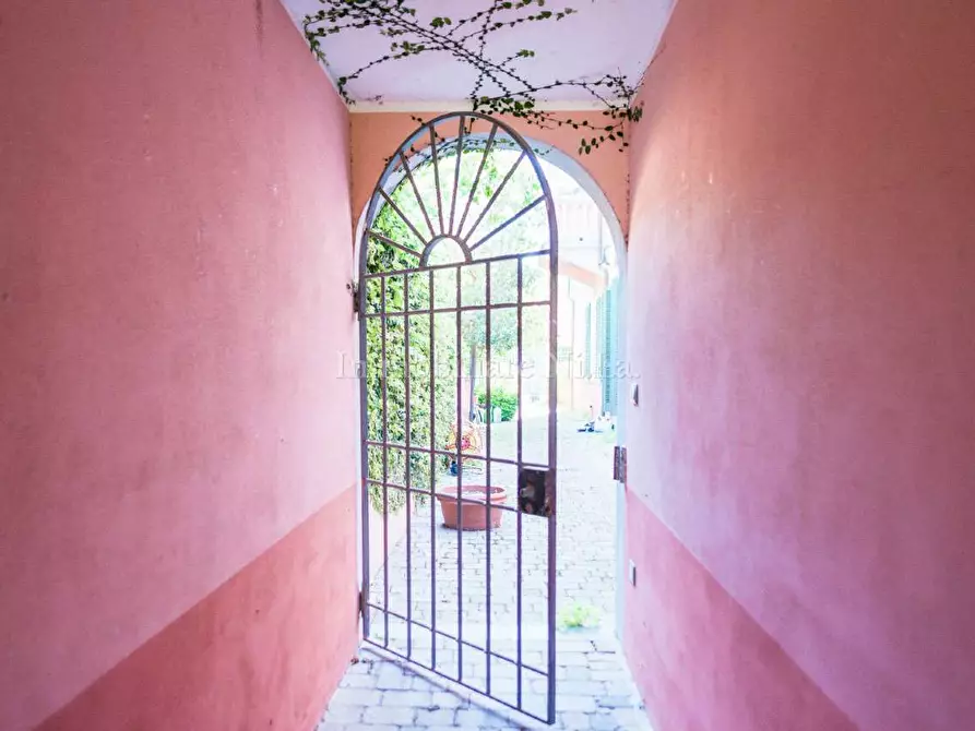 Immagine 26 di Appartamento in vendita  a Pisa