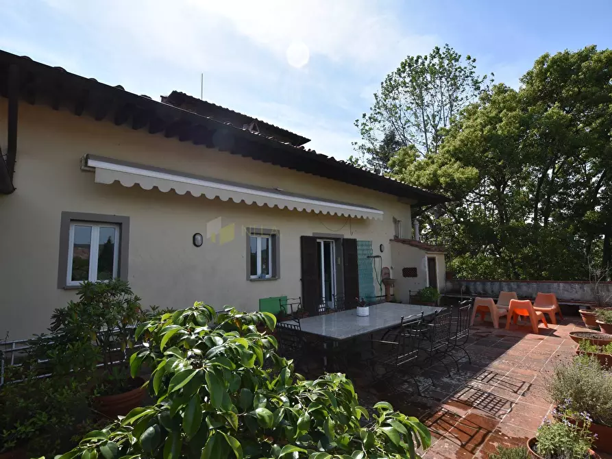 Immagine 14 di Villa in vendita  a San Giuliano Terme