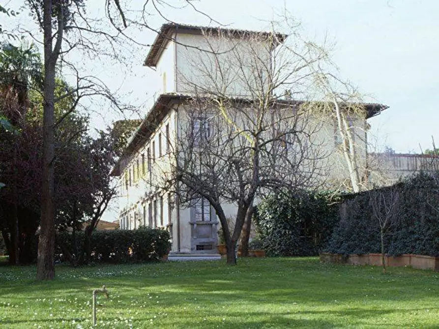 Immagine 2 di Villa in vendita  a San Giuliano Terme