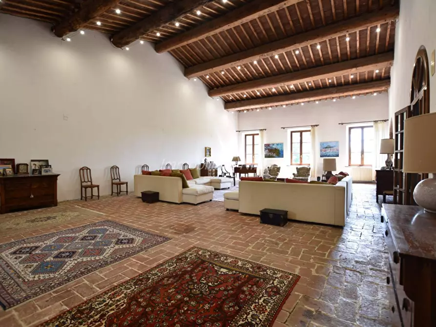 Immagine 7 di Villa in vendita  a San Giuliano Terme