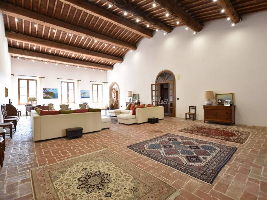 Immagine 12 di Villa in vendita  a San Giuliano Terme