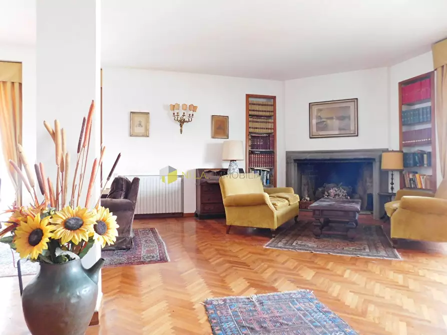 Immagine 15 di Mansarda in vendita  a Pisa