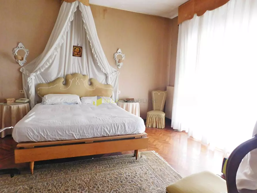 Immagine 19 di Mansarda in vendita  a Pisa