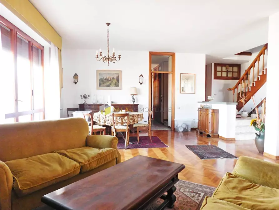 Immagine 21 di Mansarda in vendita  a Pisa