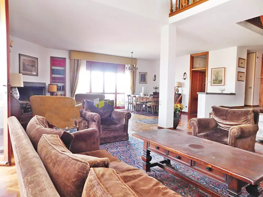 Immagine 22 di Mansarda in vendita  a Pisa